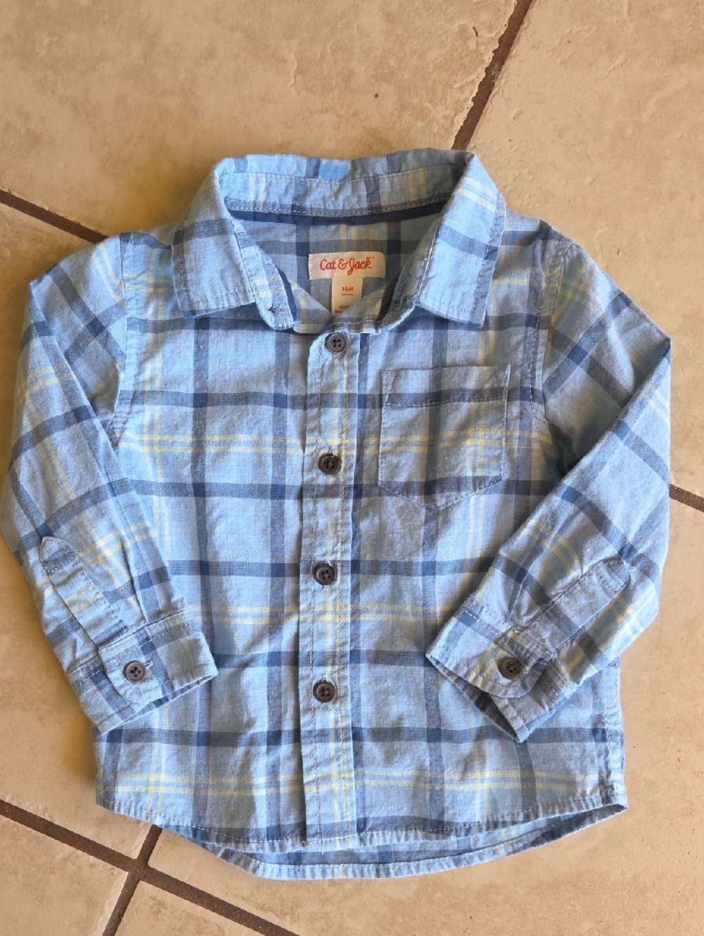 Cat & Jack Light Blue Plaid Button-Down Shirt for Kids